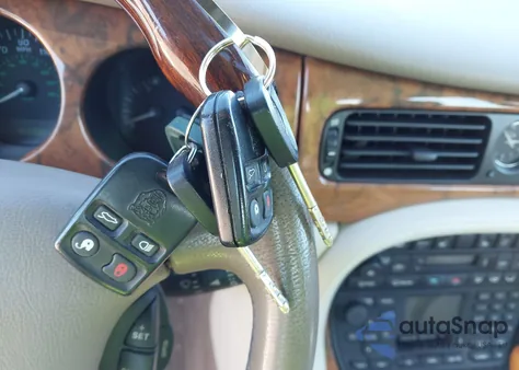 2001 Jaguar Xj8 Vanden Plas из США, поврежденный, VIN SAJDA24C71LF32414